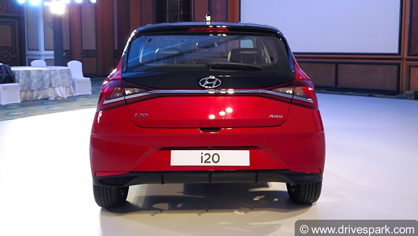Hyundai i20 Get 10,000 Bookings: नई हुंडई आई20 को सिर्फ 9 दिन में मिली 10,000 बुकिंग्स, जानें Hyundai i20 Get 10,000 Bookings: नई हुंडई आई20 को सिर्फ 9 दिन में मिली 10,000 बुकिंग्स, जानें