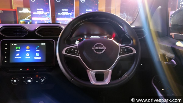 Nissan Magnite Bookings Starts: निसान मैग्नाईट की बुकिंग हुई शुरू, जानें वैरिएंट, इंजन की जानकारी