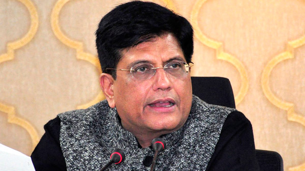 Train Stopped To Save Lives Of Elephants: तीन हाथियों की जान बचाने के लिए लोको पायलट ने रोकी ट्रेन