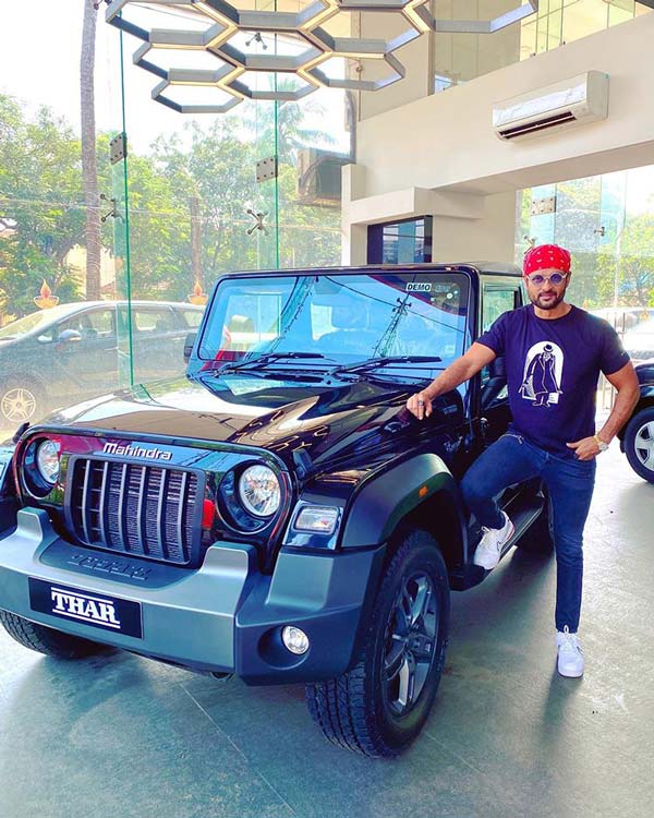 Celebrities Bought 2020 Mahindra Thar: इन सेलेब्रिटीज ने भी खरीदी नई महिंद्रा थार, सर चढ़ कर बोल रही इस कार की दीवानगी