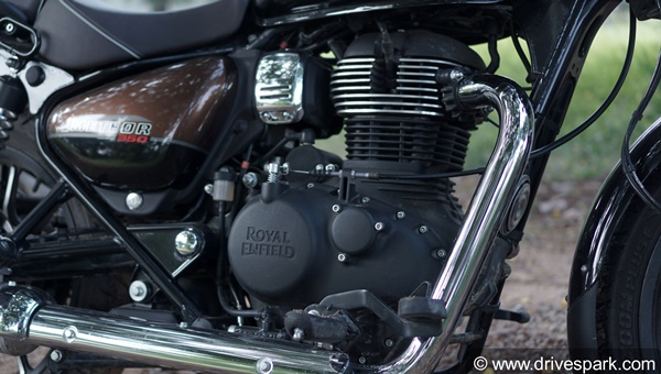 Royal Enfield Meteor 350 Review In Hindi: रॉयल एनफील्ड मिटिओर 350 रिव्यू: राइडिंग अनुभव, फीचर्स, सीटिंग, परफॉर्मेंस