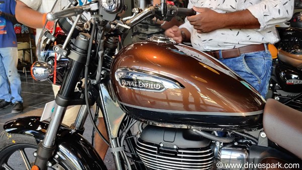 Royal Enfield Meteor 350 Variant: रॉयल एनफील्ड मिटिओर 350 वैरिएंट अनुसार फीचर्स, जानें