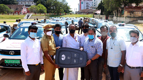 65 Tata Nexon EV Delivered To Kerala MVD: टाटा मोटर्स ने केरल एमवीडी को सौंपी 65 नेक्सन ईवी