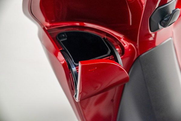 Honda Vision 110 Unveiled: होंडा विजन 110 स्कूटर का हुआ खुलासा, जानें क्या हैं फीचर्स