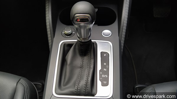 Audi Q2 Review (First Drive): ऑडी क्यू2 रिव्यू: माइलेज, फीचर्स, परफोर्मेंस, हैंडलिंग जानकारी