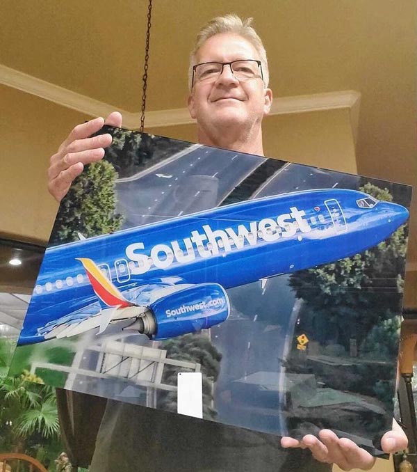 Aviation Photographer Gives Surprise To Pilot: एविएशन फोटोग्राफर ने पायलट को दिया एक खास तोहफा