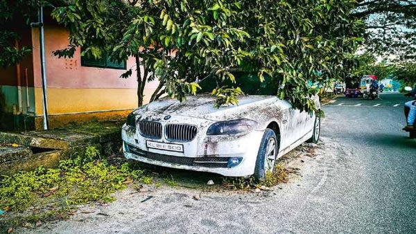 5 Rare Imported Exotic Cars: ये 5 एग्जॉटिक इम्पोर्टेड कारें जो अब पड़े-पड़े खा रही हैं जंग, तस्वीरें 5 Rare Imported Exotic Cars: ये 5 एग्जॉटिक इम्पोर्टेड कारें जो अब पड़े-पड़े खा रही हैं जंग, तस्वीरें