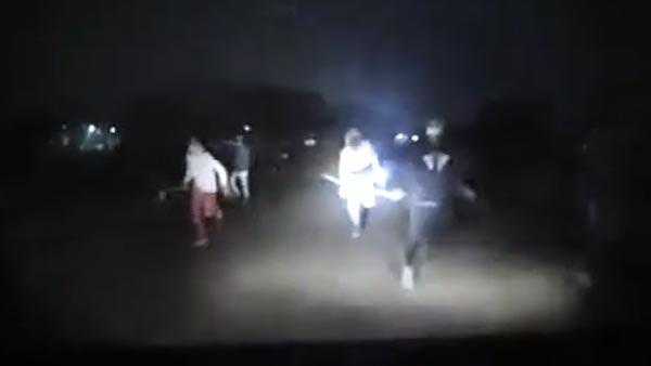 Car Robbery Attempt Failed: ड्राइवर की सूझ-बूझ से लुटने से बची कार, देखें हैरान कर देने वाला वीडियो