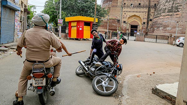 इस राज्य की पुलिस ने चेकिंग के दौरान पकड़े 67 चोरी के वाहन, गिरफ्तार किए 65 अपराधी