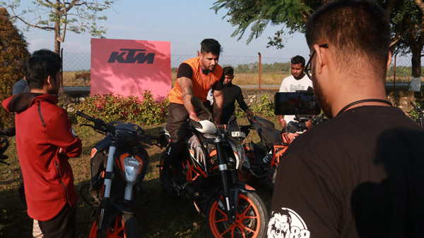 KTM Conducts Pro-Getaway Rides: केटीएम ने प्रो-गेटअवे राइड का किया आयोजन, जानें