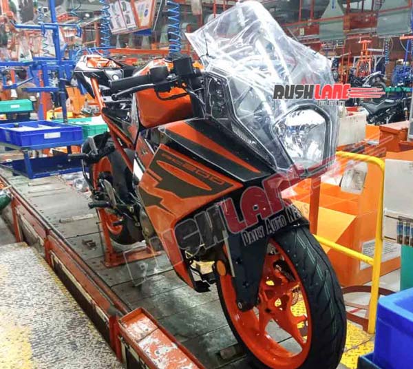 2021 KTM RC 200 Spotted: नई केटीएम आरसी 200 की तस्वीरें आईं सामने, अगले साल होगी लॉन्च