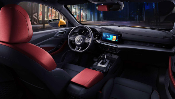 New MG 5 Sedan Debuts: नई एमजी 5 सेडान को किया गया पेश, जानें कैसा है डिजाइन व इंजन