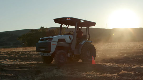 Monarch e-Tractor Unveiled: मोनार्क के इलेक्ट्रिक ट्रैक्टर का हुआ खुलासा, पहला सेल्फ-ड्रिवेन ट्रैक्टर