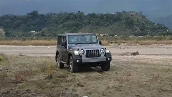 Mahindra Thar Rescued XUV500: महिंद्रा थार ने दिखाया ताकत का कमाल, एक्सयूवी500 को किया रेस्क्यू
