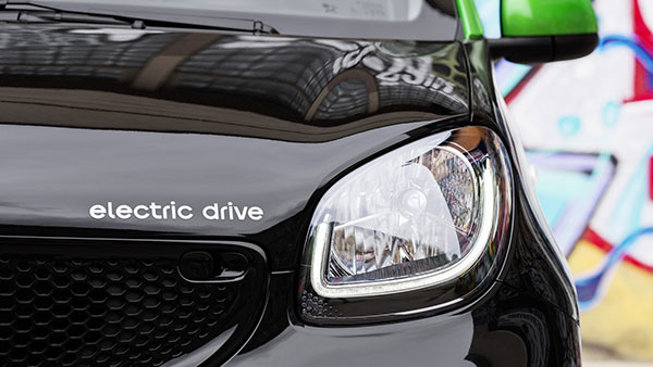 Smart ForFour Hatchback Spotted: स्मार्ट फॉरफोर हैचबैक भारत में आई नजर, क्या होगी भारत में लॉन्च