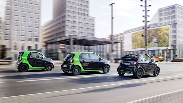 Smart ForFour Hatchback Spotted: स्मार्ट फॉरफोर हैचबैक भारत में आई नजर, क्या होगी भारत में लॉन्च