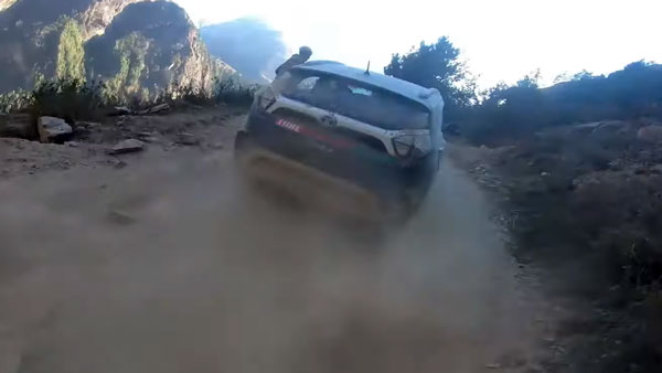 Tata Nexon In Himalayan Ride: टाटा नेक्सन से पार किया हिमालय की घाटियों का सफर, देखें वीडियो Tata Nexon In Himalayan Ride: टाटा नेक्सन से पार किया हिमालय की घाटियों का सफर, देखें वीडियो