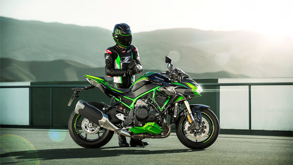 Kawasaki ZH2 Bikes Launched: कावासाकी ने जेडएच2 और जेडएच2 एसई को किया लाॅन्च, जानें फीचर्स