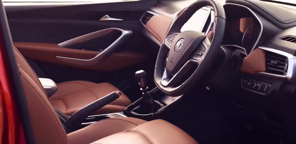 MG Hector Plus New Variant Launched: एमजी हेक्टर प्लस का नया वैरिएंट हुआ लाॅन्च, जानें क्या हैं फीचर्स