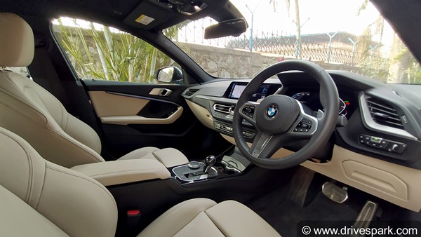 All-New BMW 2 Series Gran Coupe Review In Hindi: बीएमडब्ल्यू 2 सीरिज ग्रैन कूपे रिव्यू: ड्राइविंग, माइलेज, फीचर्स, वैरिएंट जानकारी