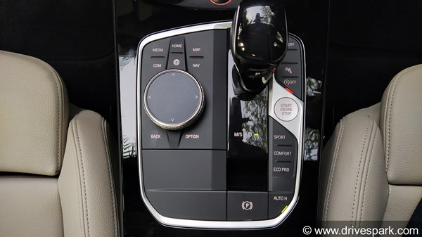 All-New BMW 2 Series Gran Coupe Review In Hindi: बीएमडब्ल्यू 2 सीरिज ग्रैन कूपे रिव्यू: ड्राइविंग, माइलेज, फीचर्स, वैरिएंट जानकारी