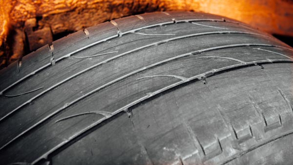 Car Mileage Reduce Cause: अगर आपकी कार पी रही है ज्यादा ईंधन तो हो सकते हैं ये कारण