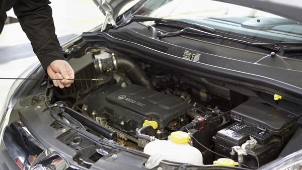 Car Mileage Reduce Cause: अगर आपकी कार पी रही है ज्यादा ईंधन तो हो सकते हैं ये कारण