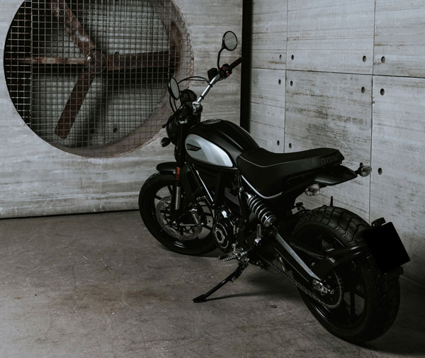 Ducati BS6 Scrambler Icon Booking Open: डुकाटी 2021 में लॉन्च करेगी 12 नई बाइक्स, बीएस6 स्क्रैंबलर आइकॉन व आइकॉन डार्क की बुकिंग शुरू