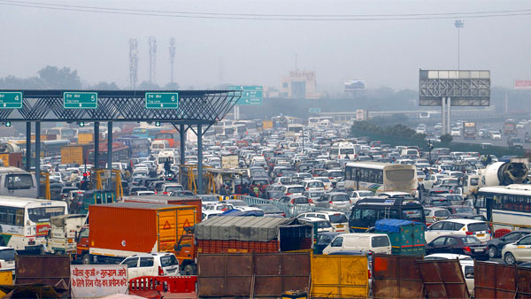 Traffic Violation Premium: आईआरडीएआई ने यातायात उल्लंघन इंश्योरेंस लागू करने का दिया सुझाव, जानें