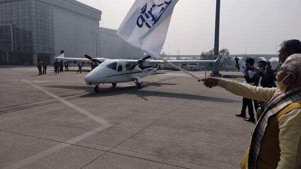 India’s First Air Taxi Starts: भारत की पहली एयर टैक्सी सर्विस हुई शुरू, इन दो शहरों के बीच मिलेगी सेवा