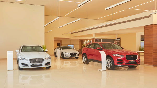 Jaguar Land Rover New Dealership: जगुआर लैंड रोवर ने बैंगलोर में खोला नया शोरूम, जानें