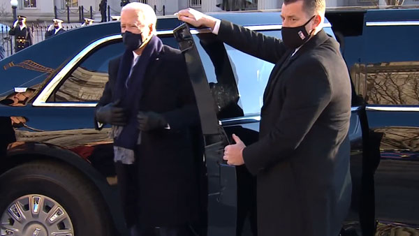 President Car For Biden: अब जो बिडेन करेंगे दुनिया की सबसे सुरक्षित कार की सवारी, पहले दिन ही आये नजर President Car For Biden: अब जो बिडेन करेंगे दुनिया की सबसे सुरक्षित कार की सवारी, पहले दिन ही आये नजर