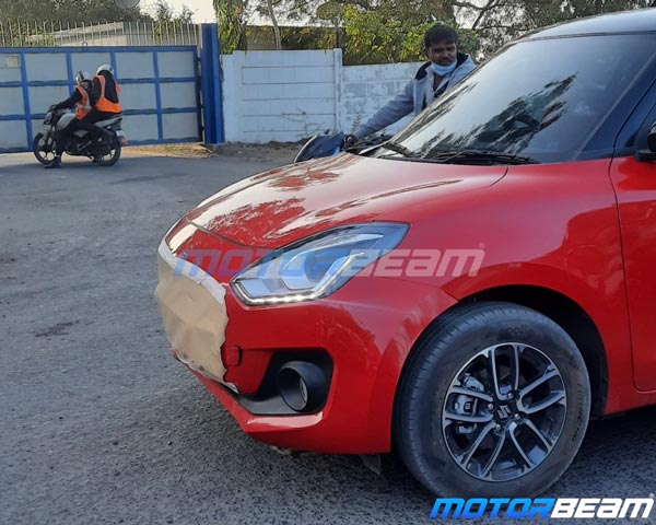 2021 Maruti Swift Spotted: नई मारुति स्विफ्ट टेस्टिंग के दौरान दिखी, पहली बार आई है नजर
