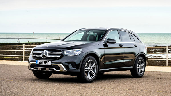 Mercedes Benz Price Hike: मर्सिडीज बेंज की कारें 15 जनवरी से हो जायेगी महंगी, जानें कितना पड़ेगा बोझ