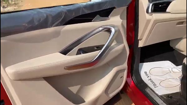 MG Hector Plus 7-Seater: एमजी हेक्टर प्लस 7-सीटर डीलरशिप पर आई नजर, यह हुआ खुलासा