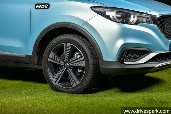 MG ZS EV Subscription Plan: एमजी जेडएस ईवी अब सब्सक्रिप्शन प्लान के तहत भी उपलब्ध, जानें