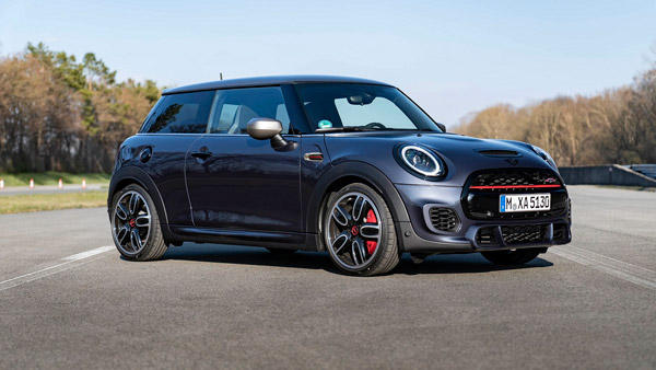 Mini India Car Sales December 2020: मिनी ने दिसंबर में की 512 कारों की बिक्री, जानें