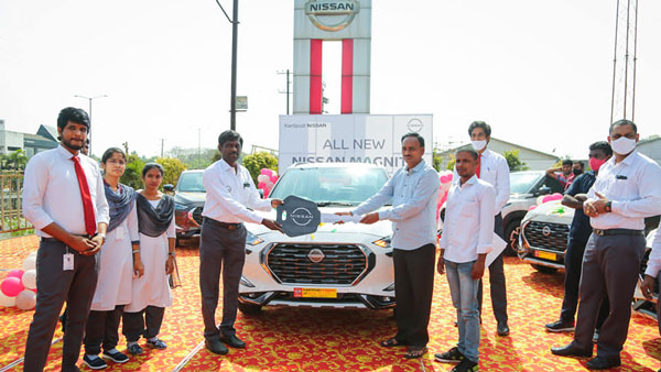 Nissan Magnite 36 Units Delivered: निसान के इस डीलरशिप ने एक दिन में 36 मैग्नाईट की डिलीवरी की, देखें तस्वीरें