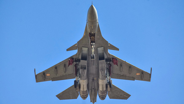 Rafale In Republic Day 2021: पहली बार इस गणतंत्र दिवस पर दिखाई जायेगी राफेल, इस तरह से करेगी फ्लाईपास्ट