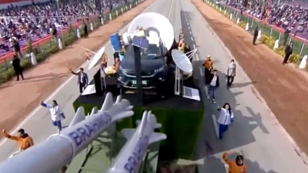 Tata Nexon EV In Republic Day Parade: गणतंत्र दिवस परेड का हिस्सा बनी टाटा नेक्सन ईवी, जानें वजह