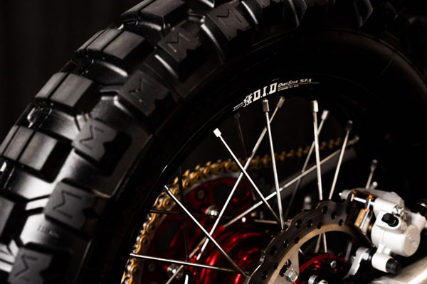 Dakar Rally Bike Details: डकार रैली की बाइक्स क्यों है इतनी खास, कभी नहीं होती है पंचर