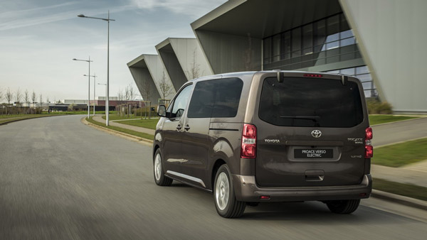 Toyota Proace Electric Van Launched: टोयोटा प्रोऐस इलेक्ट्रिक वैन हुई लाॅन्च, जानें क्या हैं फीचर्स