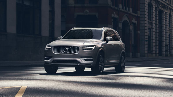 Actress Nia Sharma Buys New Car: टीवी एक्ट्रेस निया शर्मा ने खरीदी 87 लाख रुपये की नई कार, दिखने में लगती है बेहद आकर्षक