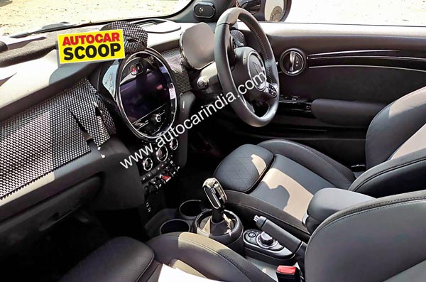 2021 Mini 3-Door Facelift Spotted Testing: नई मिनी 3-डोर फेसलिफ्ट टेस्टिंग करते आई नजर, जल्द लॉन्च