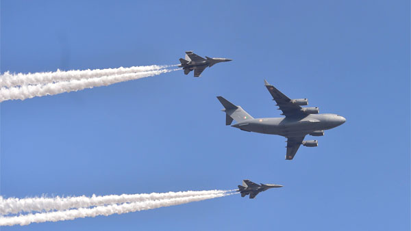 Aero India 2021 Exhibition: एयरो इंडिया 2021 प्रदर्शनी का हुआ आगाज, शामिल होने के लिए यह है नियम