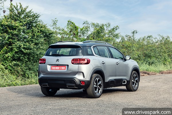 Citroen C5 Aircross Mileage Revealed: सिट्रोन सी5 एयरक्रॉस के माइलेज व वारंटी की जानकारी आई सामने