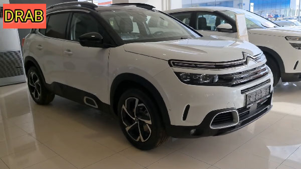 Citroen C5 Aircross At Dealership: सिट्रोन सी5 एयरक्रॉस डीलरशिप पर आई नजर, जल्द होने वाली है लॉन्च