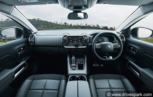 Citroen C5 Aircross Review In Hindi: सिट्रोन सी5 एयरक्रॉस सी5 रिव्यू: डिज़ाइन, फीचर्स, इंजन, परफॉर्मेंस, हैंडलिंग जानकारी