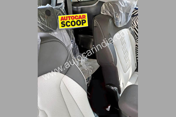Hyundai Alcazar SUV Interior Spied: हुंडई अल्काजार की इंटीरियर टेस्टिंग के दौरान पहली बार आई नजर, देखें तस्वीरें Hyundai Alcazar SUV Interior Spied: हुंडई अल्काजार की इंटीरियर टेस्टिंग के दौरान पहली बार आई नजर, देखें तस्वीरें