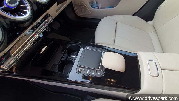 Mercedes A-Class Limousine Review In Hindi: मर्सिडीज बेंज ए-क्लास लिमोजिन रिव्यू: लुभावनी स्टाइल व डिजाईन!